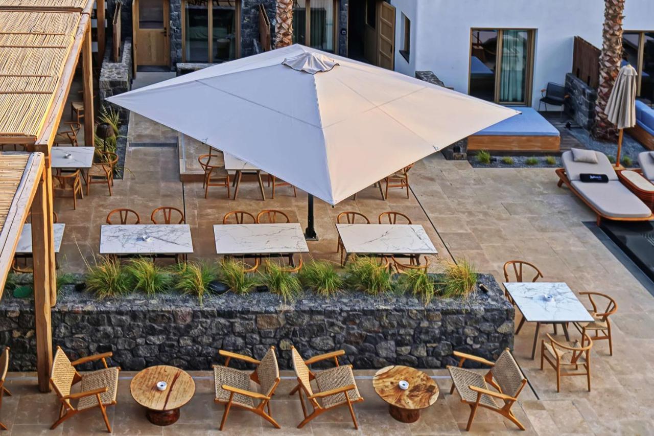 Radisson Blu Zaffron Resort, Santorini (Adults Only) Kamári Kültér fotó