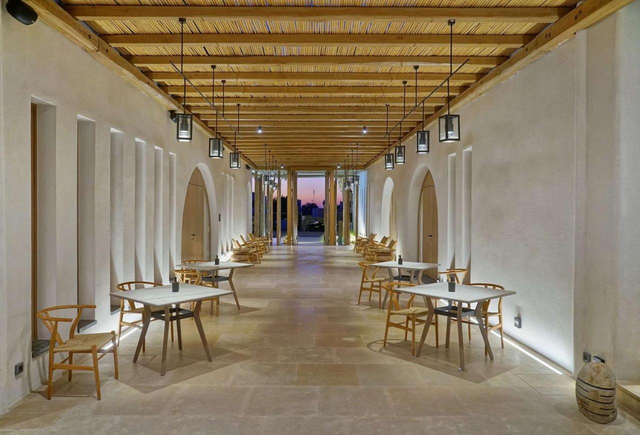 Radisson Blu Zaffron Resort, Santorini (Adults Only) Kamári Kültér fotó