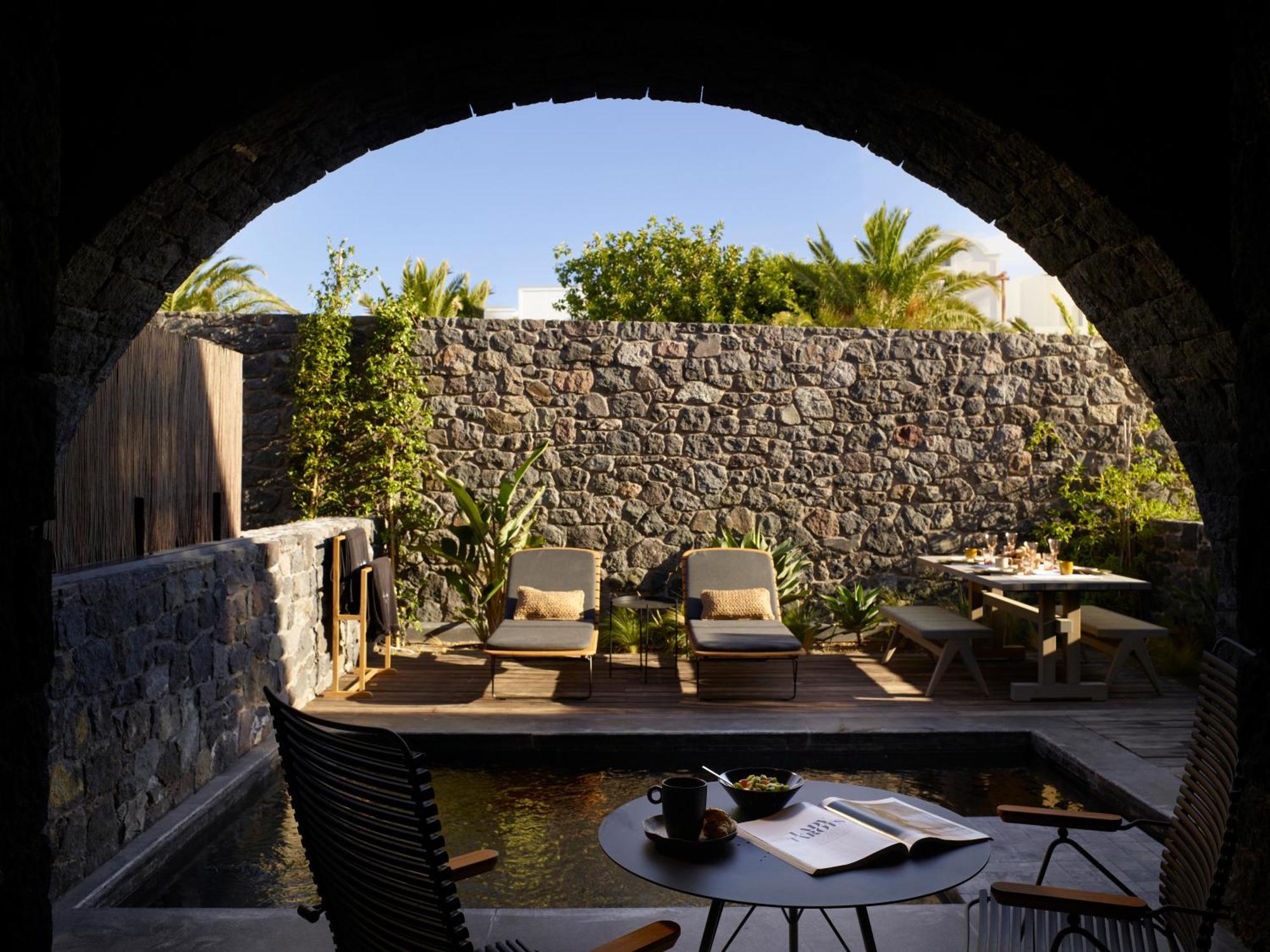 Radisson Blu Zaffron Resort, Santorini (Adults Only) Kamári Szoba fotó