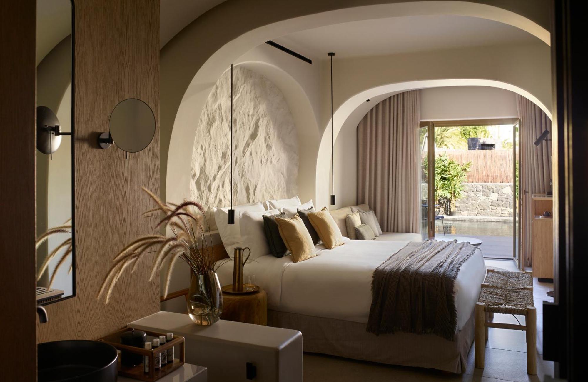 Radisson Blu Zaffron Resort, Santorini (Adults Only) Kamári Szoba fotó